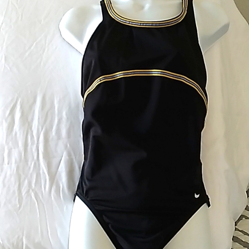 Nike Women's Fastback Tank One Piece Swimsuit